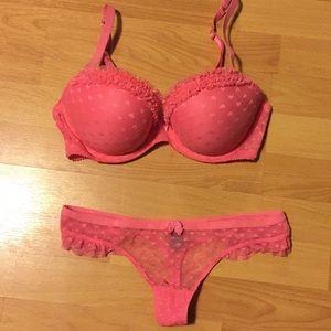 Matching pink Aerie set